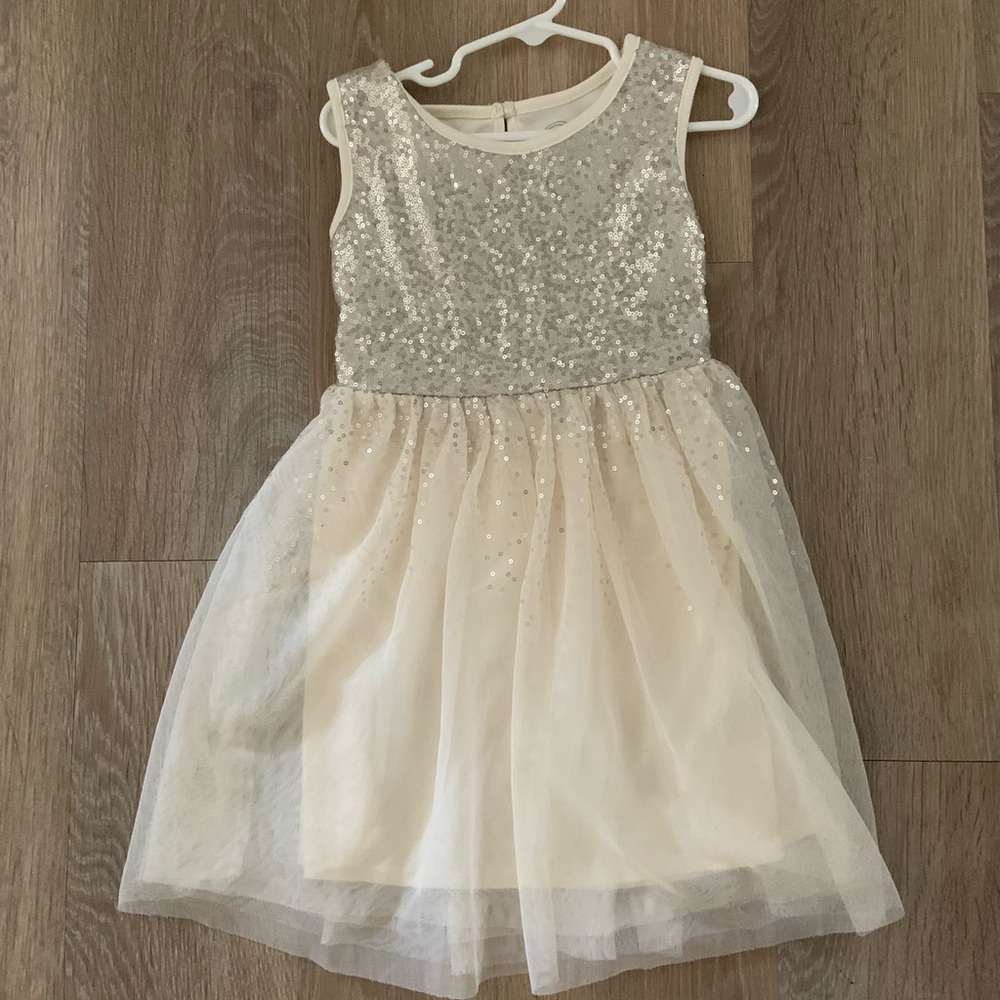 Wonder Nation Girl's Size 4/5 Cream  Formal Dress With Silver Sequins Bodice